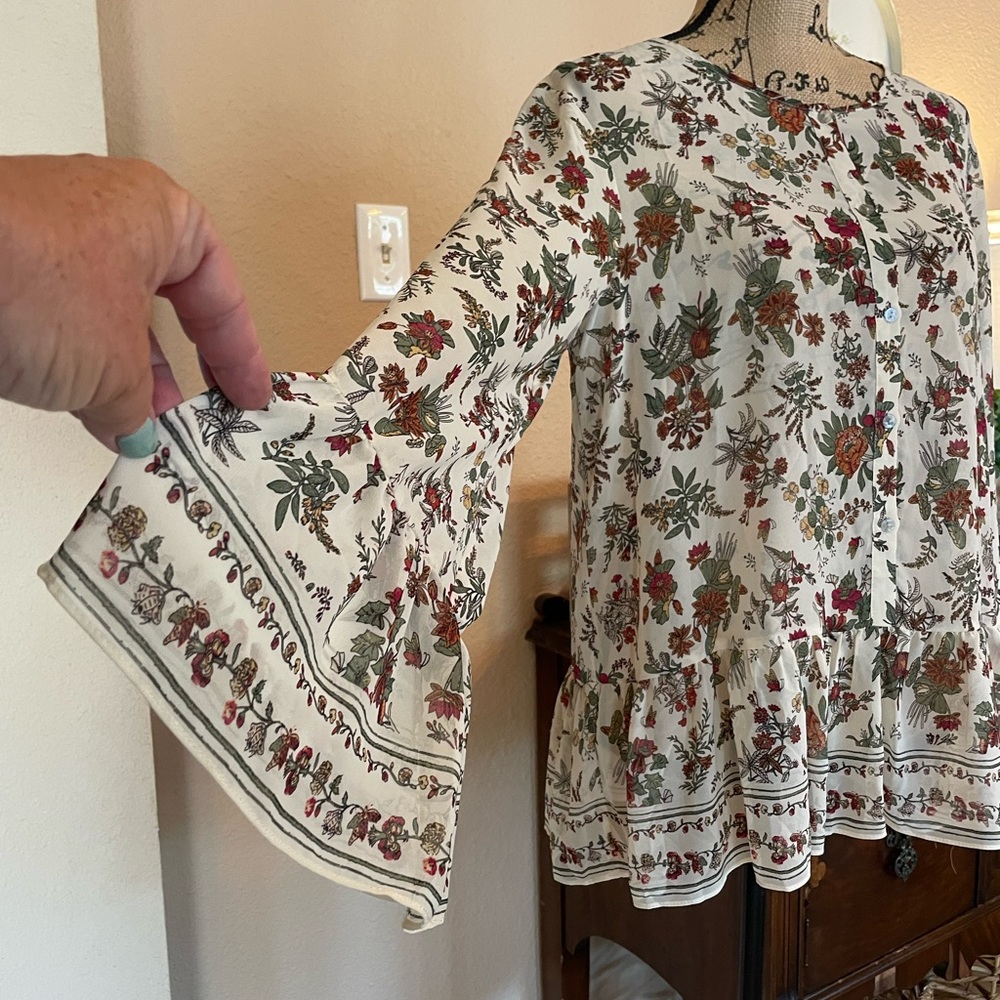 Max Studio Sheer Floral Tiered Ruffle Hem Blouse Sz Large - Picture 5 of 14